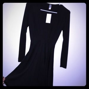 V Neck American Apparel size small back